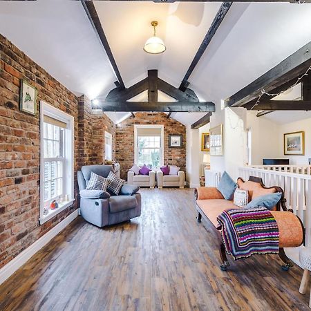 Belvedere House - Serene Countryside Escape - 4 Bedrooms Sleeps 8 Sandbach Zewnętrze zdjęcie